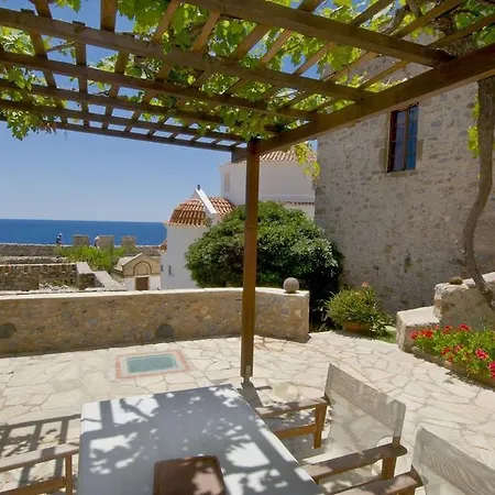 Casa de hóspedes Ardamis 4*