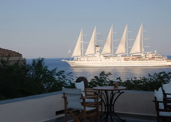 Ardamis Πανσιόν Μονεμβασιά